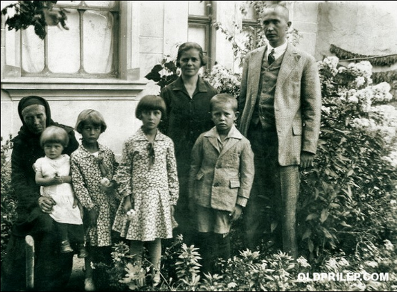 3. 12 август 1930 Блаже Конески како дете