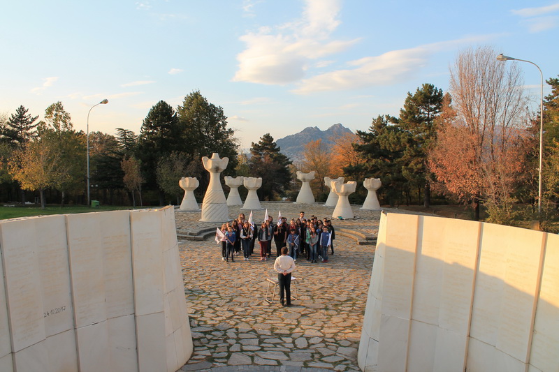 7. Извидници на Могилата на Непобедените во Прилеп