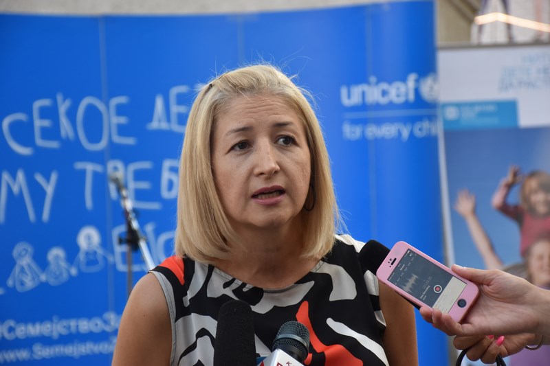 9. Олимпија Гроздановска претставник на УНИЦЕФ