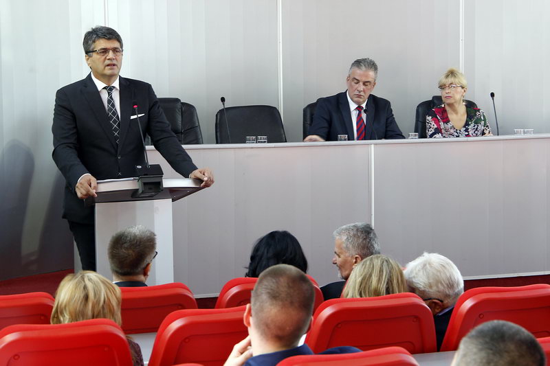 Protest Nedamoniskiaerodrom sednica skupstine 18