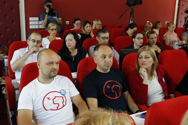 Protest Nedamoniskiaerodrom sednica skupstine 19