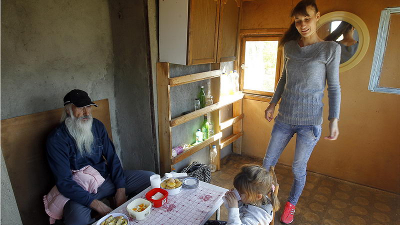 bela palanka kucanasteni 20