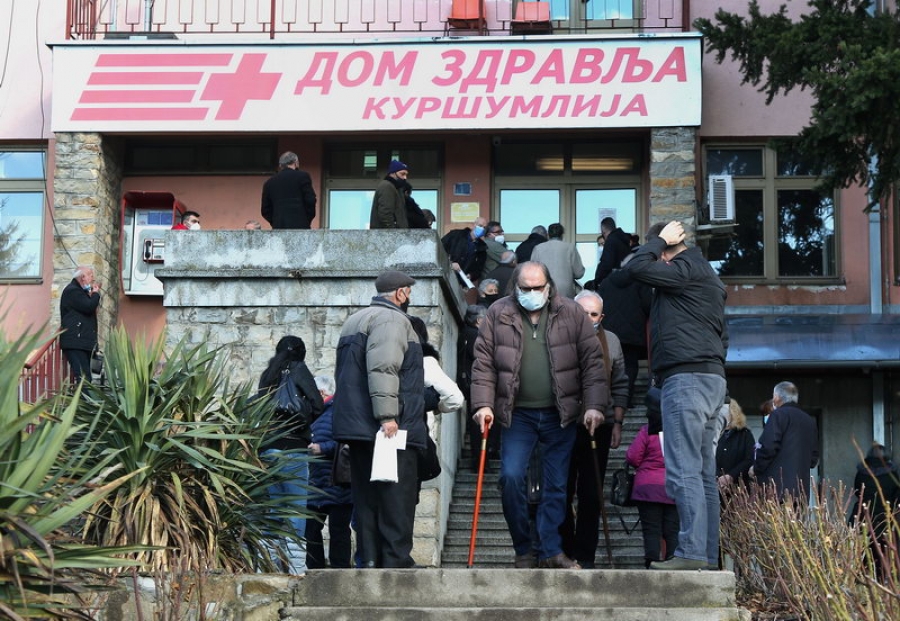 Albanski prevoznici voze Srbe na vakcinisanje