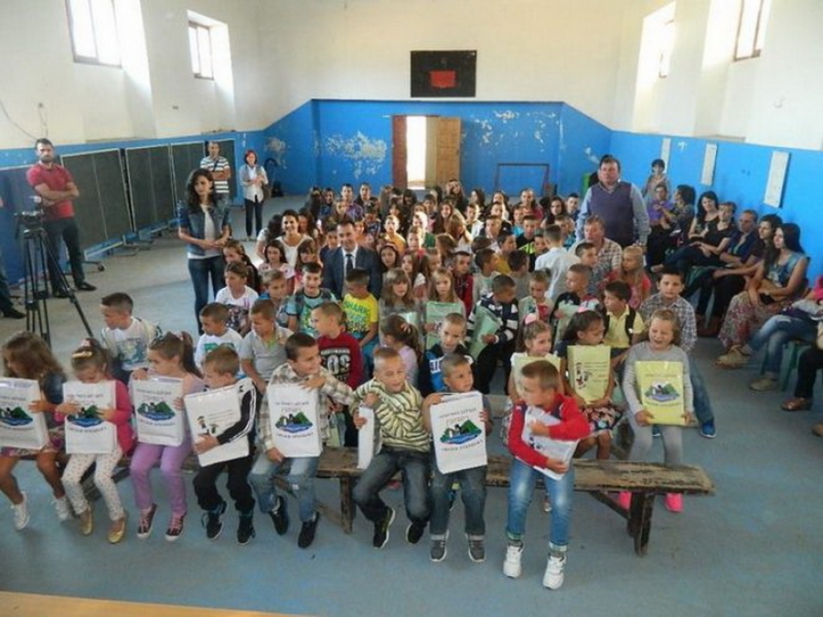Berane, Budva, Plužine i Šavnik će svim osnovcima obezbijediti udžbenike