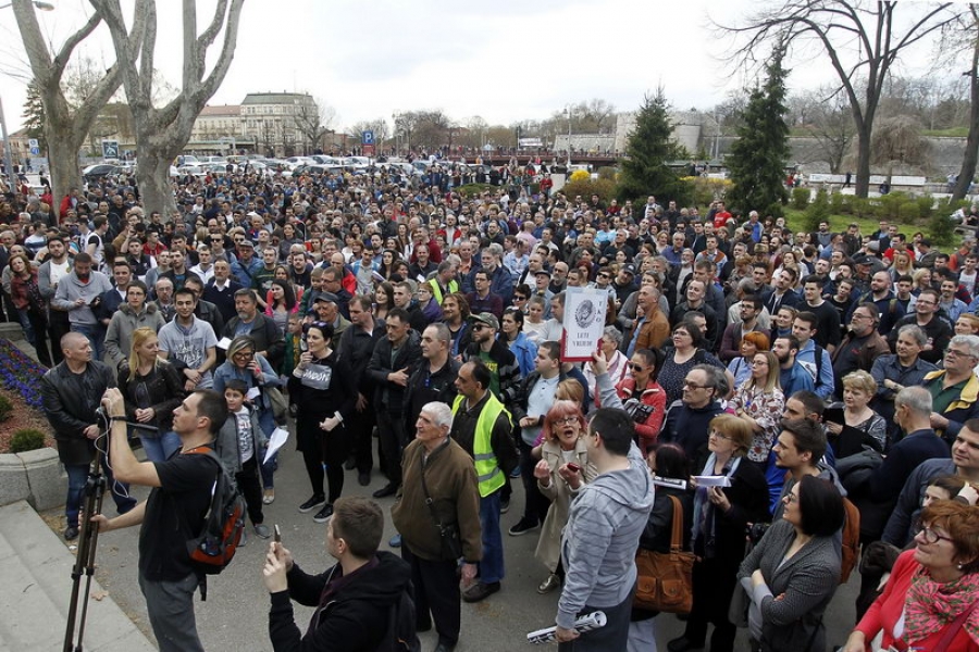 Građani na protestu zbog ustupanja niškog aerodroma državi