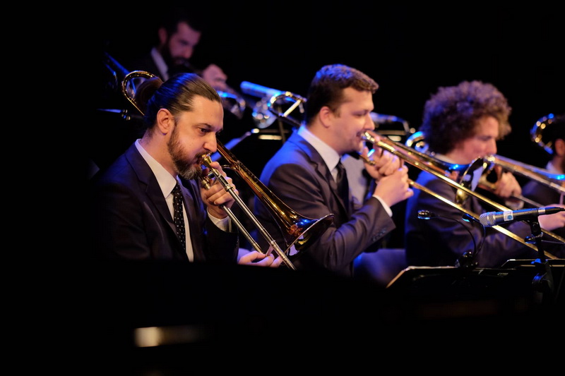 BIG BAND RTS 011