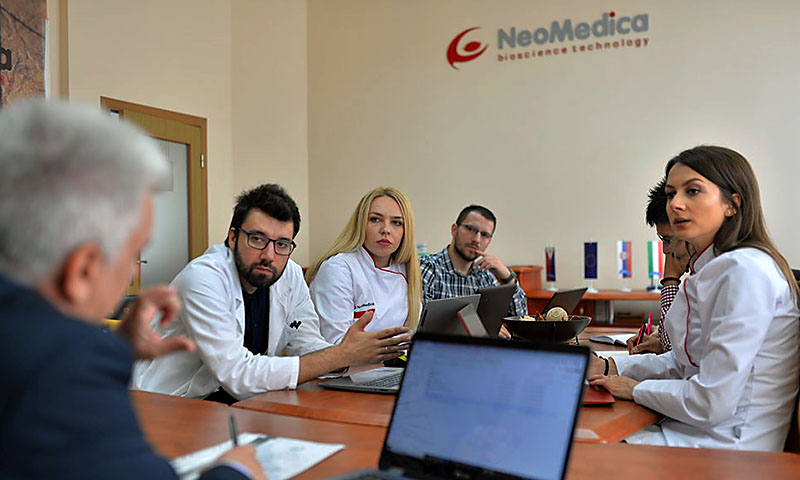 NeoMedica pandemicjournal 71