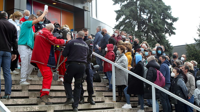 Vakcinacija stranci Nis 05