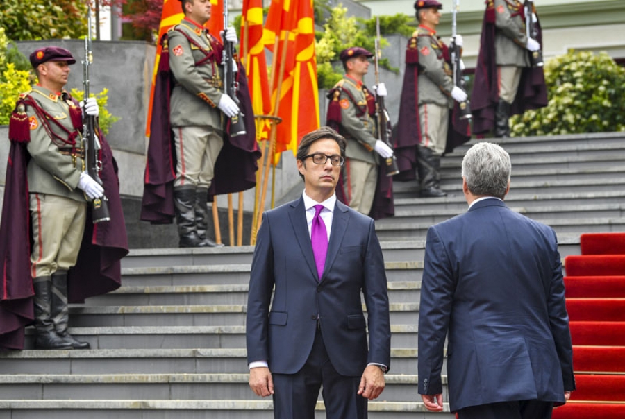 Gurajući starog “juga” - do predsedničke rezidencije…