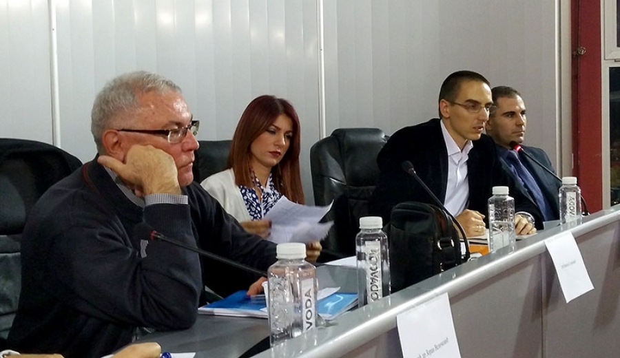Skandalozna izjava o migrantima na tribini o obaveznoj vakcinaciji