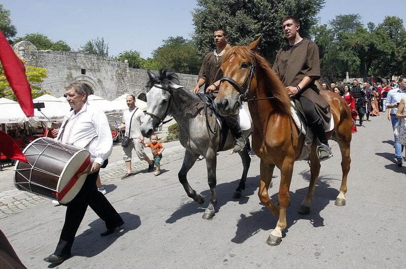 defile vitezova 7