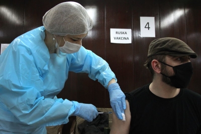 Sve vi&scaron;e mladih među obolelima od covida i sve vi&scaron;e težih kliničkih slika