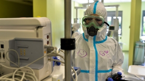 U Srbiji 12 novih žrtava korona virusa, inficirano jo&scaron; 279 osoba