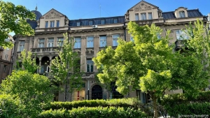 Ruka pijanog dizajnera