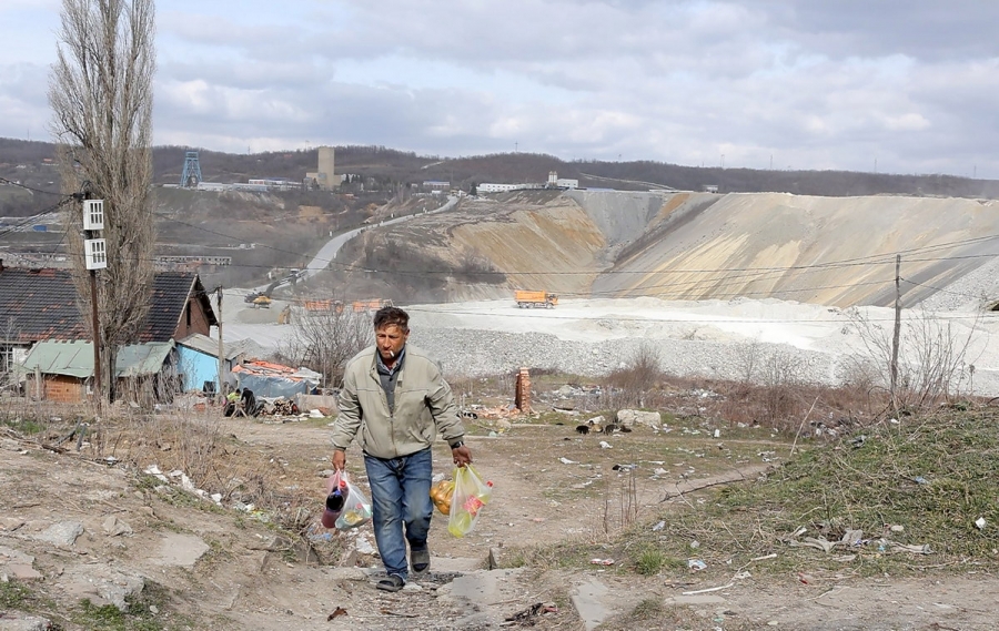 Te&scaron;ko se di&scaron;e i živi: Dva grada obavijena dimom i pra&scaron;inom