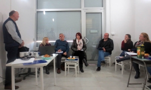 Kad prvačić učiteljici kaže: Zaveži!"