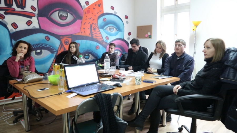 Mala &scaron;kola tranzicione pravde